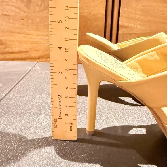 NWOT Vince Camuto Chelena Heels Dulce De Leche Color - Picture 4 of 11